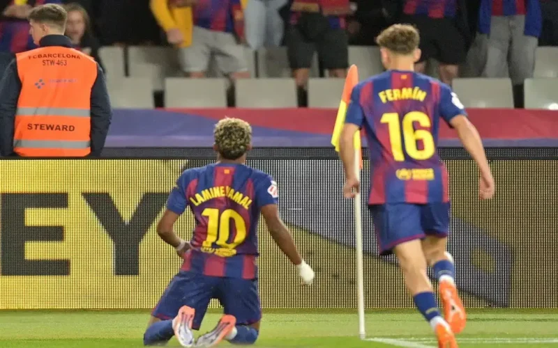 اللقاء المنتظر.. أين تشاهد برشلونة ضد ريال بيتيس في الدوري الإسباني؟